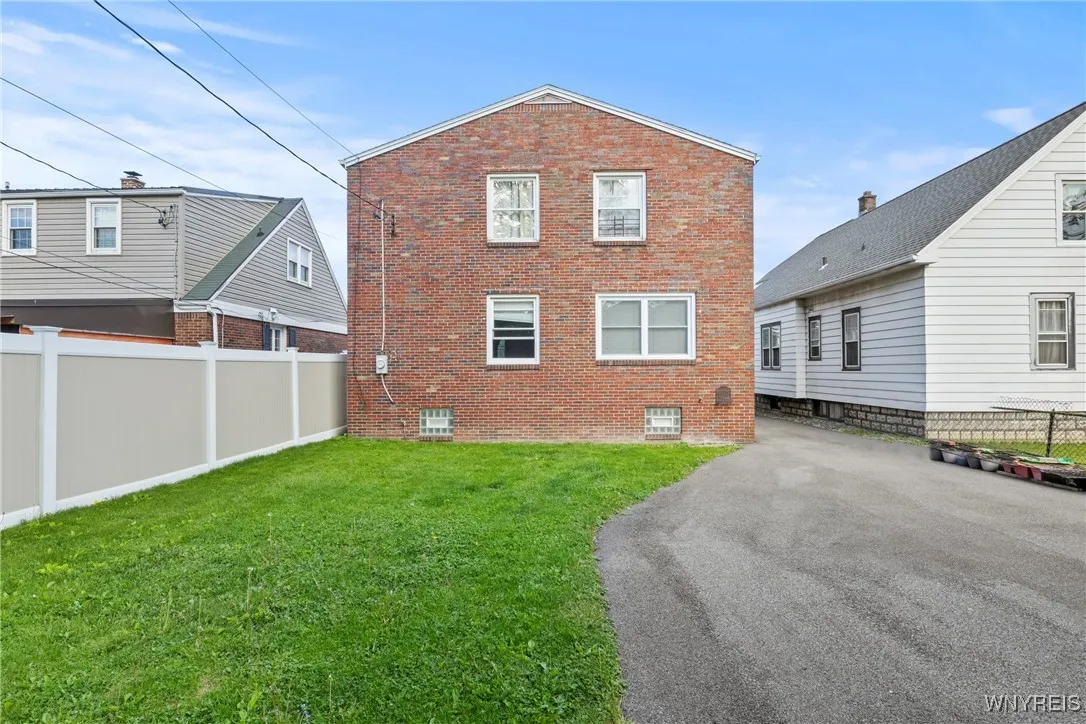 74 Columbia Parkway, West Seneca, New York 14224, West Seneca, New York 14224, 3 Bedrooms Bedrooms, 6 Rooms Rooms,1 BathroomBathrooms,Residential,Closed,74 Columbia Parkway, West Seneca, New York 14224,0,B1607312