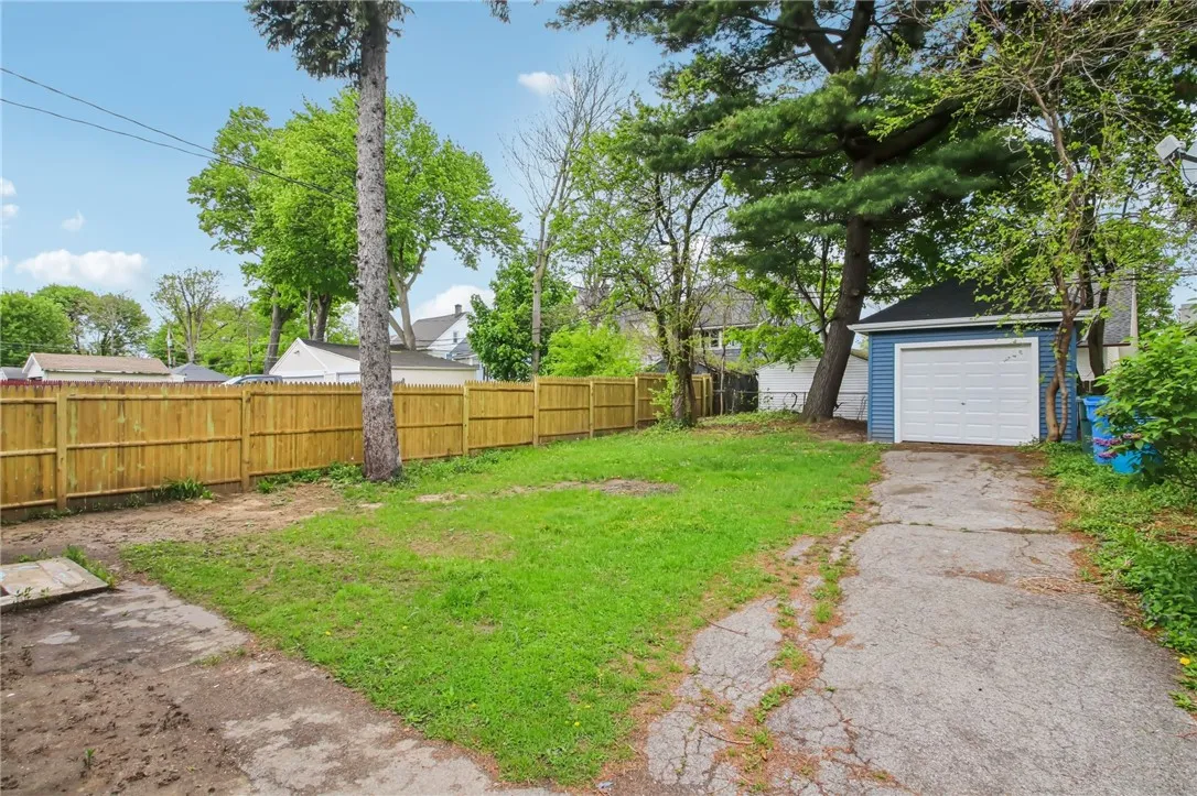 216 Lux Street, Rochester, New York 14621, Rochester, New York 14621, 3 Bedrooms Bedrooms, 7 Rooms Rooms,1 BathroomBathrooms,Residential,Closed,216 Lux Street, Rochester, New York 14621,R1607214