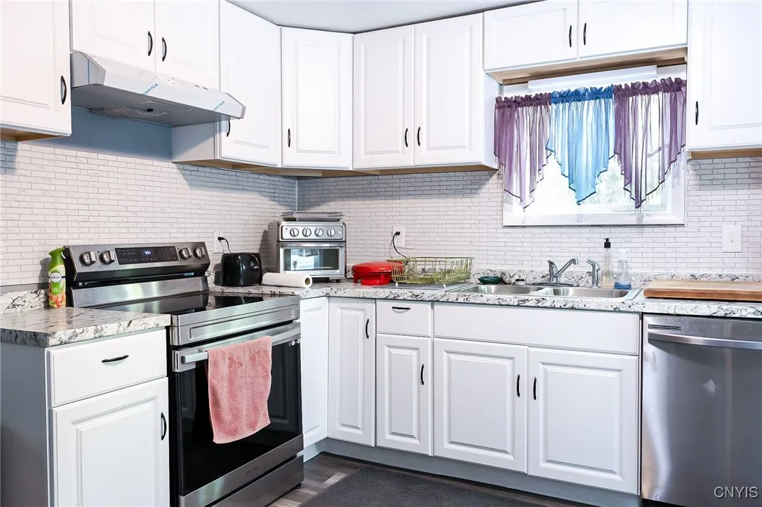 221 Pangborn Road, Hastings, New York 13076, Hastings, New York 13076, 3 Bedrooms Bedrooms, 6 Rooms Rooms,2 BathroomsBathrooms,Residential,For Sale,221 Pangborn Road, Hastings, New York 13076,S1607362