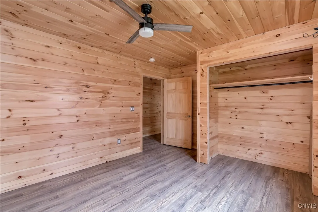 2nd bedroom on 1st floor