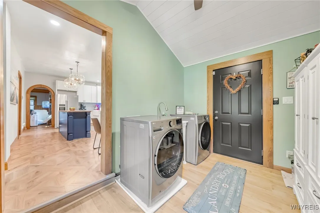 11020 Fairview Drive, Perrysburg, New York 14070, Perrysburg, New York 14070, 4 Bedrooms Bedrooms, 11 Rooms Rooms,2 BathroomsBathrooms,Residential,Closed,11020 Fairview Drive, Perrysburg, New York 14070,0,B1607026