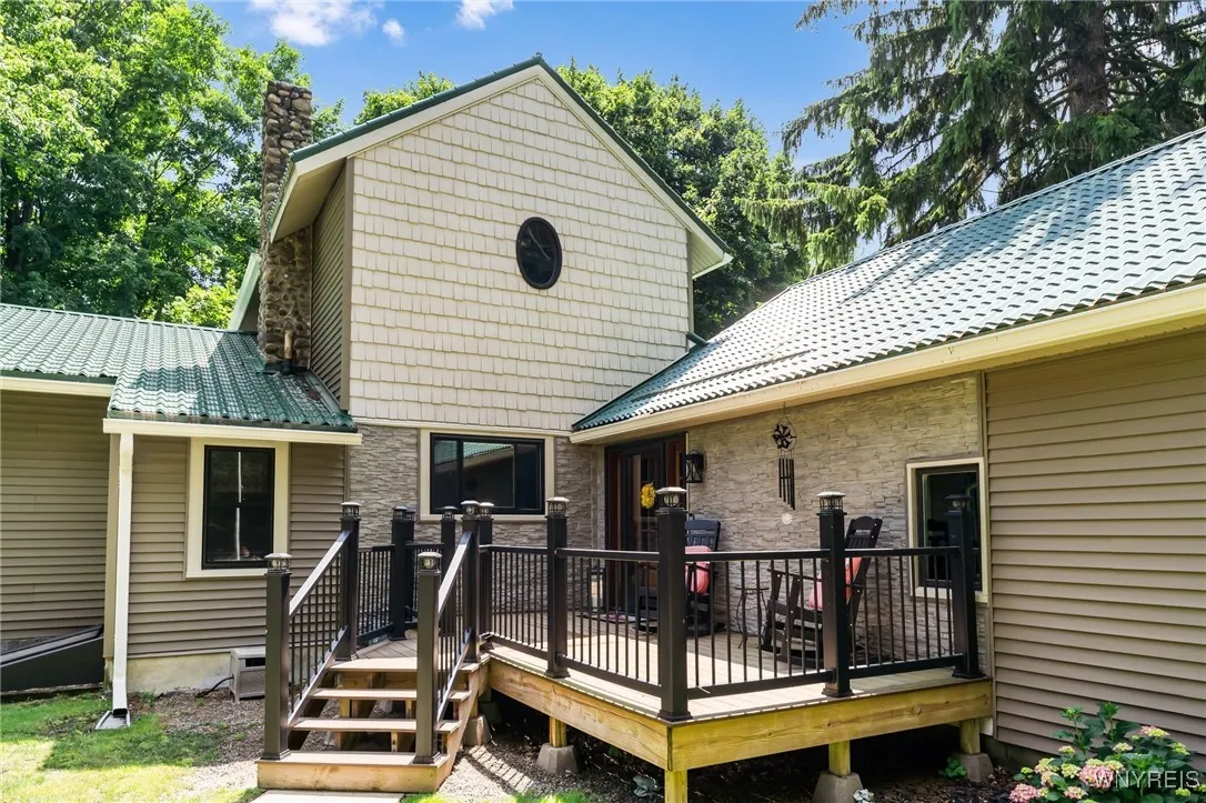 11020 Fairview Drive, Perrysburg, New York 14070, Perrysburg, New York 14070, 4 Bedrooms Bedrooms, 11 Rooms Rooms,2 BathroomsBathrooms,Residential,Closed,11020 Fairview Drive, Perrysburg, New York 14070,0,B1607026