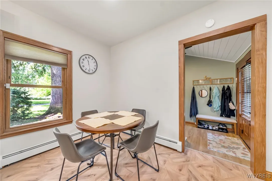 11020 Fairview Drive, Perrysburg, New York 14070, Perrysburg, New York 14070, 4 Bedrooms Bedrooms, 11 Rooms Rooms,2 BathroomsBathrooms,Residential,Closed,11020 Fairview Drive, Perrysburg, New York 14070,0,B1607026