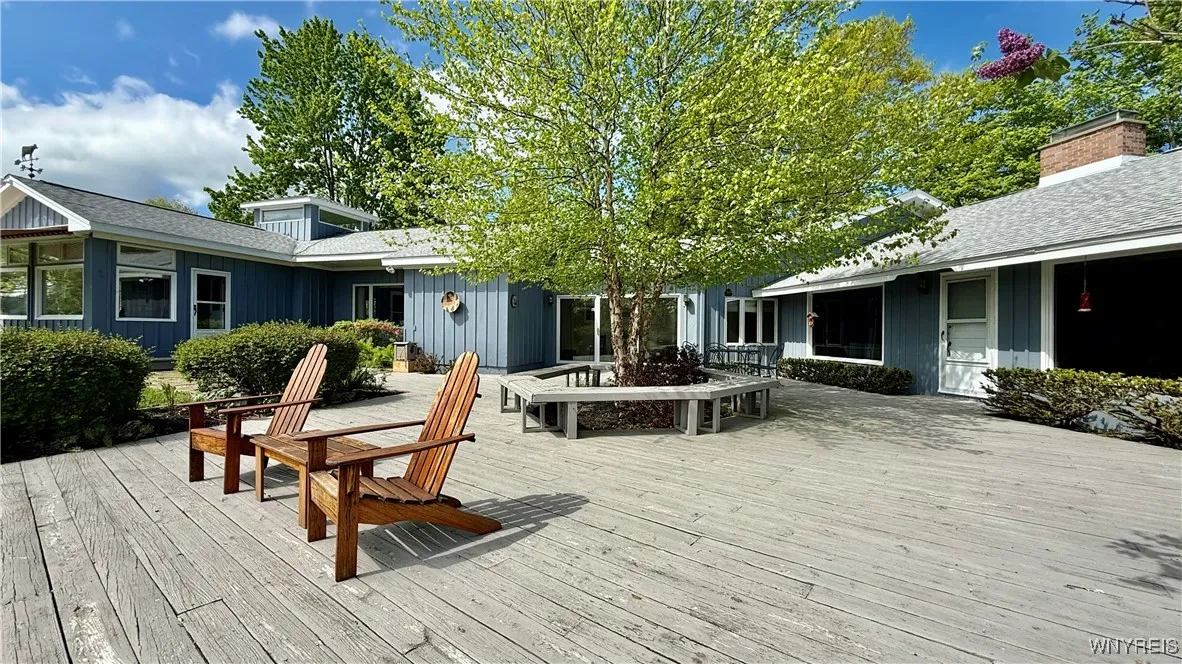 6975 Sweetland Road, Evans, New York 14047, Evans, New York 14047, 3 Bedrooms Bedrooms, 9 Rooms Rooms,3 BathroomsBathrooms,Residential,For Sale,6975 Sweetland Road, Evans, New York 14047,B1607625