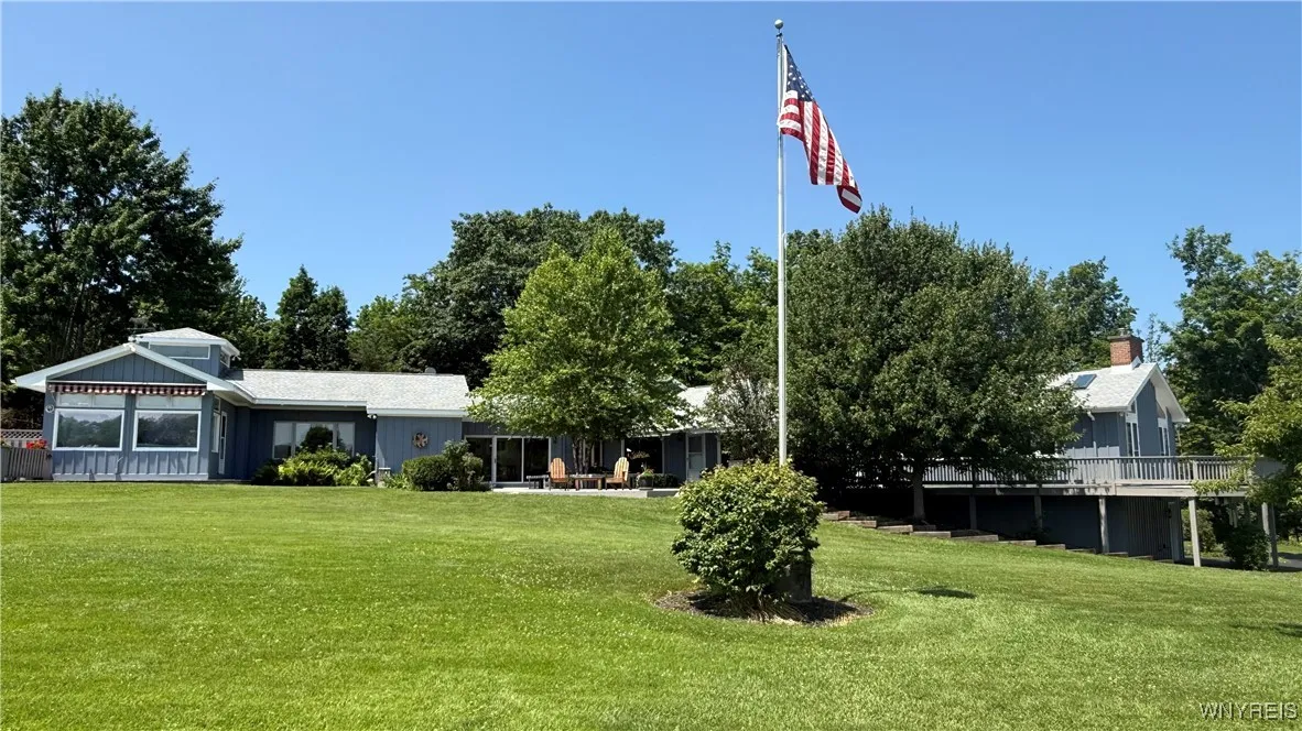 6975 Sweetland Road, Evans, New York 14047, Evans, New York 14047, 3 Bedrooms Bedrooms, 9 Rooms Rooms,3 BathroomsBathrooms,Residential,For Sale,6975 Sweetland Road, Evans, New York 14047,B1607625