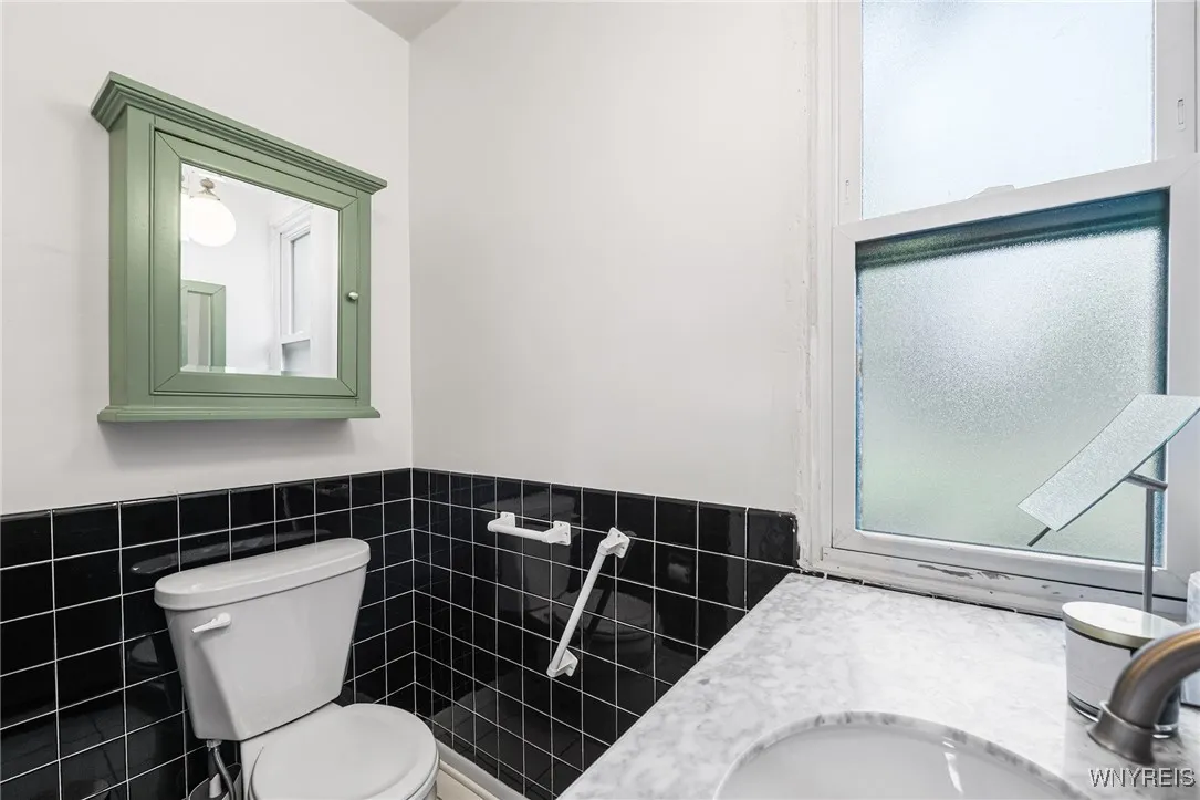 100 Oak Street, Batavia-city, New York 14020, Batavia City, New York 14020, 3 Bedrooms Bedrooms, 9 Rooms Rooms,1 BathroomBathrooms,Residential,Closed,100 Oak Street, Batavia-city, New York 14020,0,B1607235