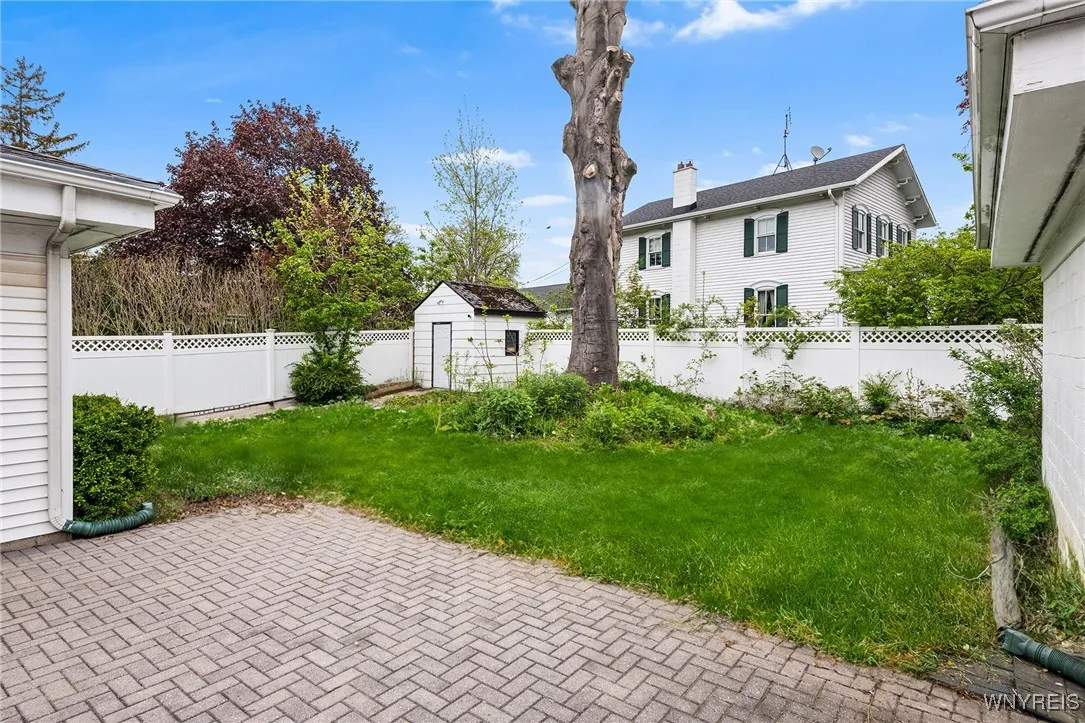 100 Oak Street, Batavia-city, New York 14020, Batavia City, New York 14020, 3 Bedrooms Bedrooms, 9 Rooms Rooms,1 BathroomBathrooms,Residential,Closed,100 Oak Street, Batavia-city, New York 14020,0,B1607235