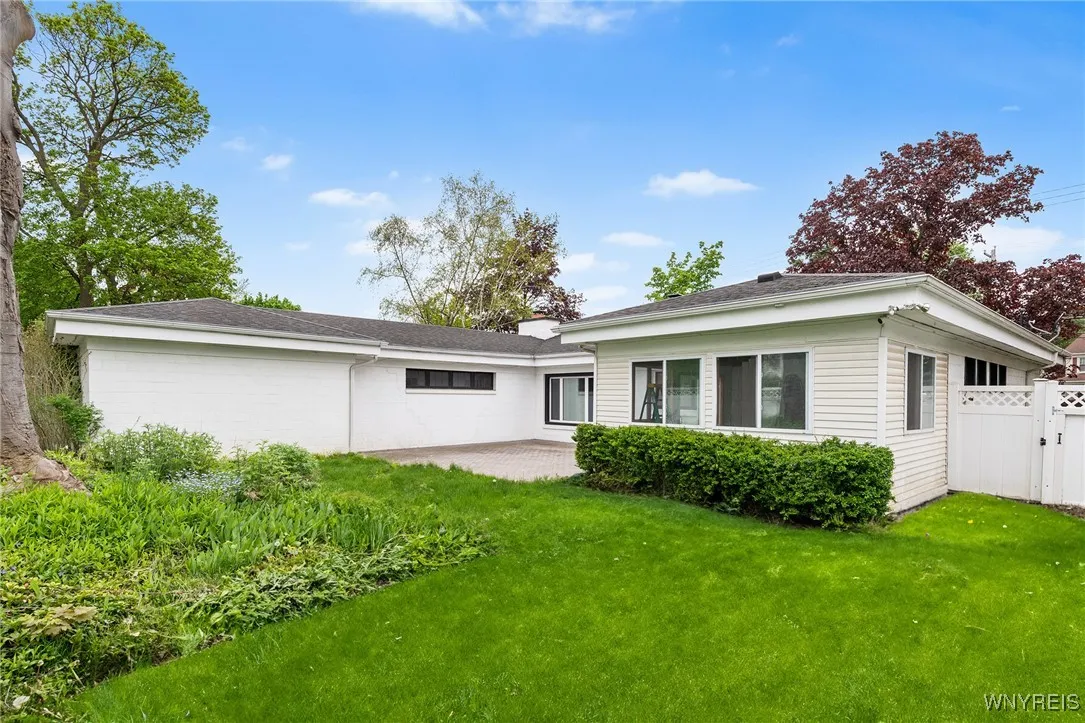 100 Oak Street, Batavia-city, New York 14020, Batavia City, New York 14020, 3 Bedrooms Bedrooms, 9 Rooms Rooms,1 BathroomBathrooms,Residential,Closed,100 Oak Street, Batavia-city, New York 14020,0,B1607235