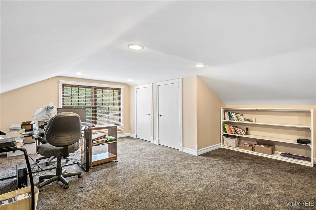 80 Rolling Hills Drive, West Seneca, New York 1422, West Seneca, New York 14224, 6 Bedrooms Bedrooms, 10 Rooms Rooms,4 BathroomsBathrooms,Residential,For Sale,80 Rolling Hills Drive, West Seneca, New York 1422,0,B1607624
