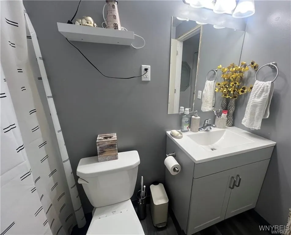 397 Broad Street, Tonawanda, New York 14150, Tonawanda, New York 14150, 3 Bedrooms Bedrooms, 6 Rooms Rooms,2 BathroomsBathrooms,Residential,For Sale,397 Broad Street, Tonawanda, New York 14150,B1607241