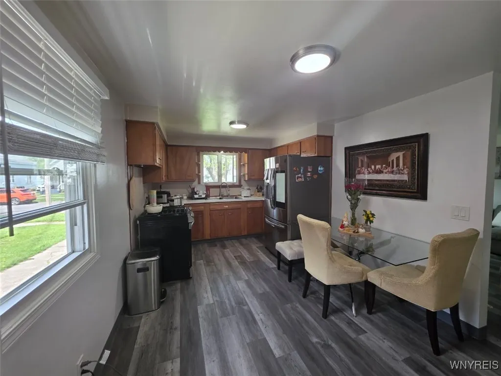 397 Broad Street, Tonawanda, New York 14150, Tonawanda, New York 14150, 3 Bedrooms Bedrooms, 6 Rooms Rooms,2 BathroomsBathrooms,Residential,For Sale,397 Broad Street, Tonawanda, New York 14150,B1607241