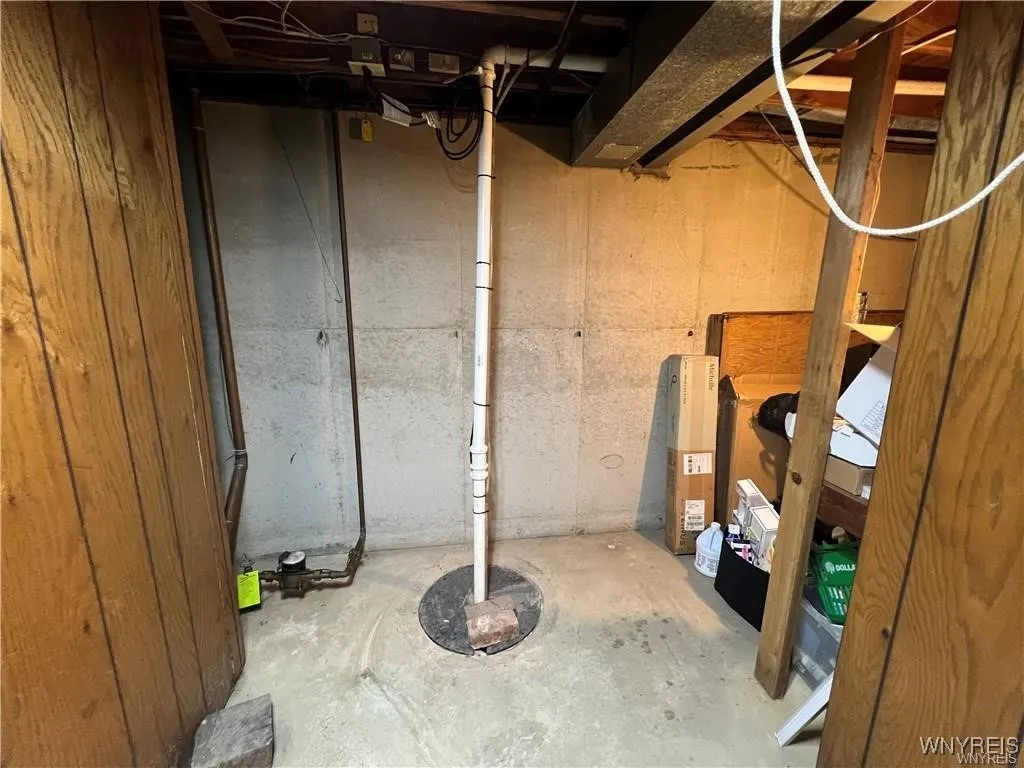 397 Broad Street, Tonawanda, New York 14150, Tonawanda, New York 14150, 3 Bedrooms Bedrooms, 6 Rooms Rooms,2 BathroomsBathrooms,Residential,For Sale,397 Broad Street, Tonawanda, New York 14150,B1607241