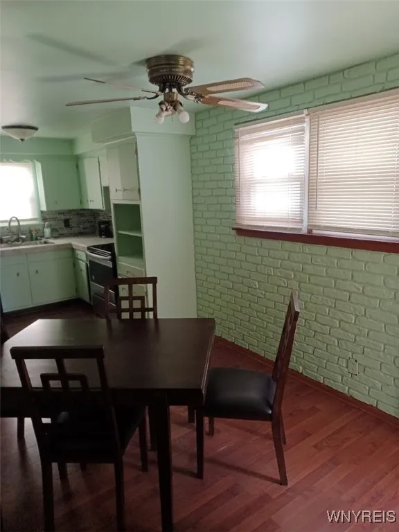 2724 Orleans Avenue, Niagara Falls, New York 14303, Niagara Falls, New York 14303, 3 Bedrooms Bedrooms, 5 Rooms Rooms,2 BathroomsBathrooms,Residential,Closed,2724 Orleans Avenue, Niagara Falls, New York 14303,0,B1607700