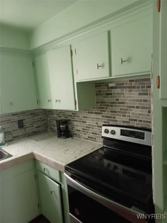 2724 Orleans Avenue, Niagara Falls, New York 14303, Niagara Falls, New York 14303, 3 Bedrooms Bedrooms, 5 Rooms Rooms,2 BathroomsBathrooms,Residential,Closed,2724 Orleans Avenue, Niagara Falls, New York 14303,0,B1607700