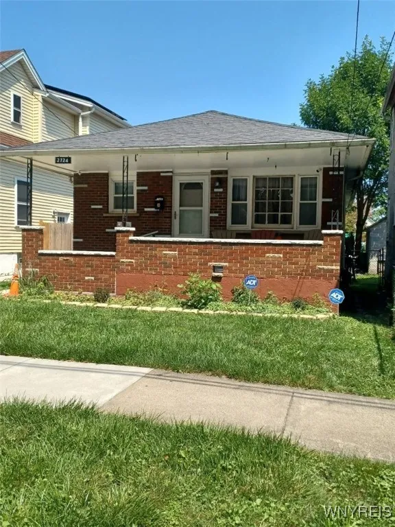 2724 Orleans Avenue, Niagara Falls, New York 14303, Niagara Falls, New York 14303, 3 Bedrooms Bedrooms, 5 Rooms Rooms,2 BathroomsBathrooms,Residential,Closed,2724 Orleans Avenue, Niagara Falls, New York 14303,0,B1607700