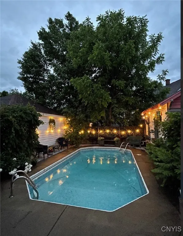 18 Avery Place, Utica, New York 13502, Utica, New York 13502, 4 Bedrooms Bedrooms, 11 Rooms Rooms,2 BathroomsBathrooms,Residential,Closed,18 Avery Place, Utica, New York 13502,0,S1607459