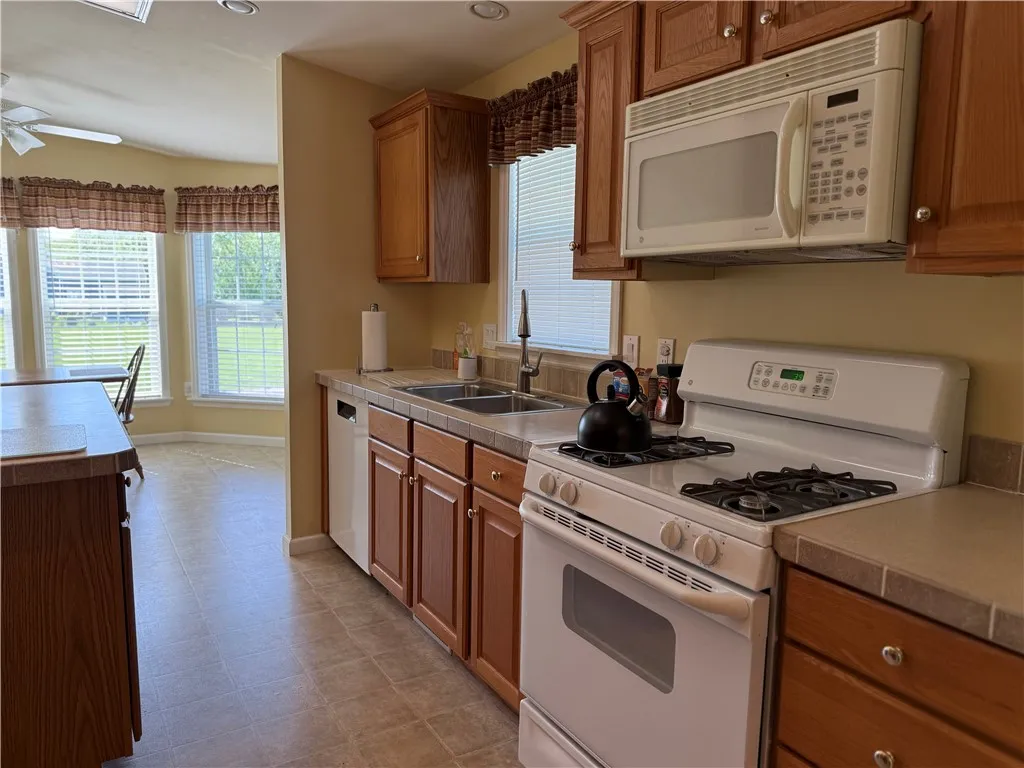6317 Kims Drive, Victor, New York 14564, Victor, New York 14564, 3 Bedrooms Bedrooms, 7 Rooms Rooms,2 BathroomsBathrooms,Residential,Closed,6317 Kims Drive, Victor, New York 14564,0,R1607785