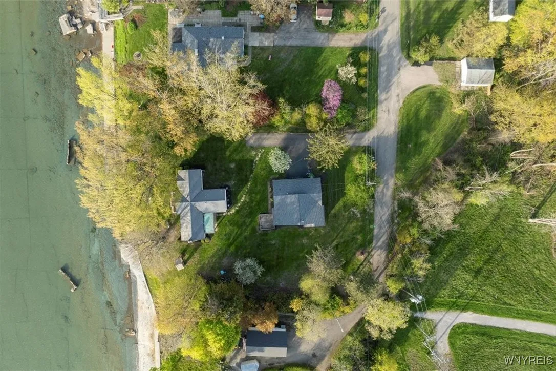 9910 & 9912 Shorecliff Road, Evans, New York 1, Evans, New York 14006, 5 Bedrooms Bedrooms, 10 Rooms Rooms,3 BathroomsBathrooms,Residential,Closed,9910 & 9912 Shorecliff Road, Evans, New York 1,0,B1605499