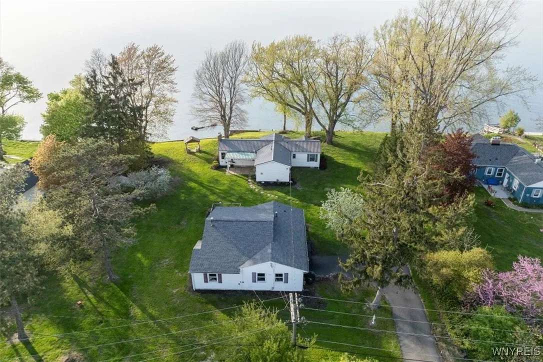 9910 & 9912 Shorecliff Road, Evans, New York 1, Evans, New York 14006, 5 Bedrooms Bedrooms, 10 Rooms Rooms,3 BathroomsBathrooms,Residential,Closed,9910 & 9912 Shorecliff Road, Evans, New York 1,0,B1605499