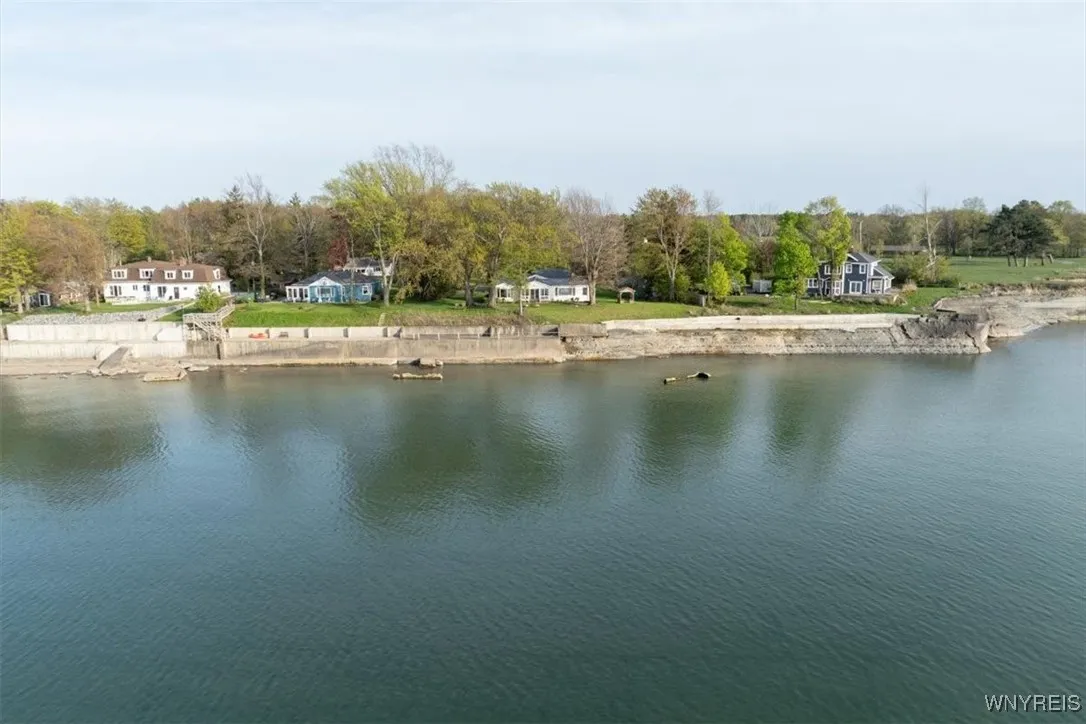 9910 & 9912 Shorecliff Road, Evans, New York 1, Evans, New York 14006, 5 Bedrooms Bedrooms, 10 Rooms Rooms,3 BathroomsBathrooms,Residential,Closed,9910 & 9912 Shorecliff Road, Evans, New York 1,0,B1605499