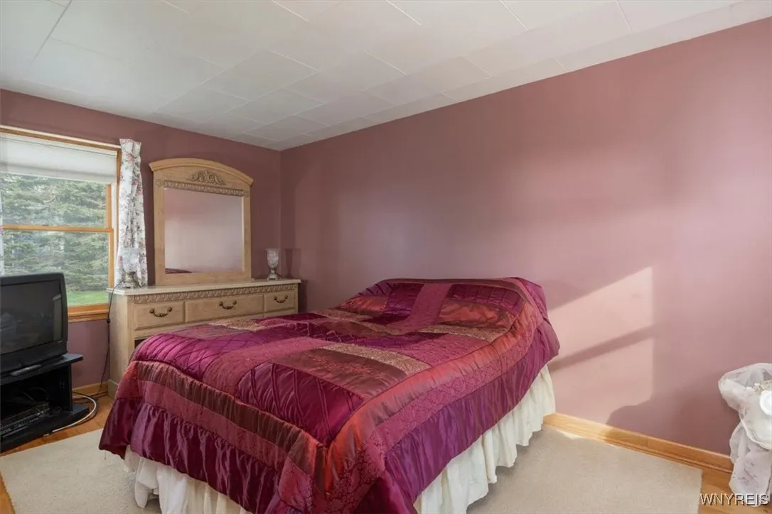 9910 & 9912 Shorecliff Road, Evans, New York 1, Evans, New York 14006, 5 Bedrooms Bedrooms, 10 Rooms Rooms,3 BathroomsBathrooms,Residential,Closed,9910 & 9912 Shorecliff Road, Evans, New York 1,0,B1605499