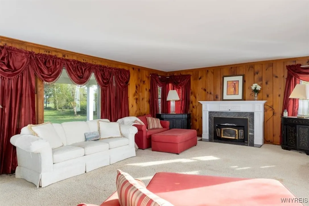 9910 & 9912 Shorecliff Road, Evans, New York 1, Evans, New York 14006, 5 Bedrooms Bedrooms, 10 Rooms Rooms,3 BathroomsBathrooms,Residential,Closed,9910 & 9912 Shorecliff Road, Evans, New York 1,0,B1605499