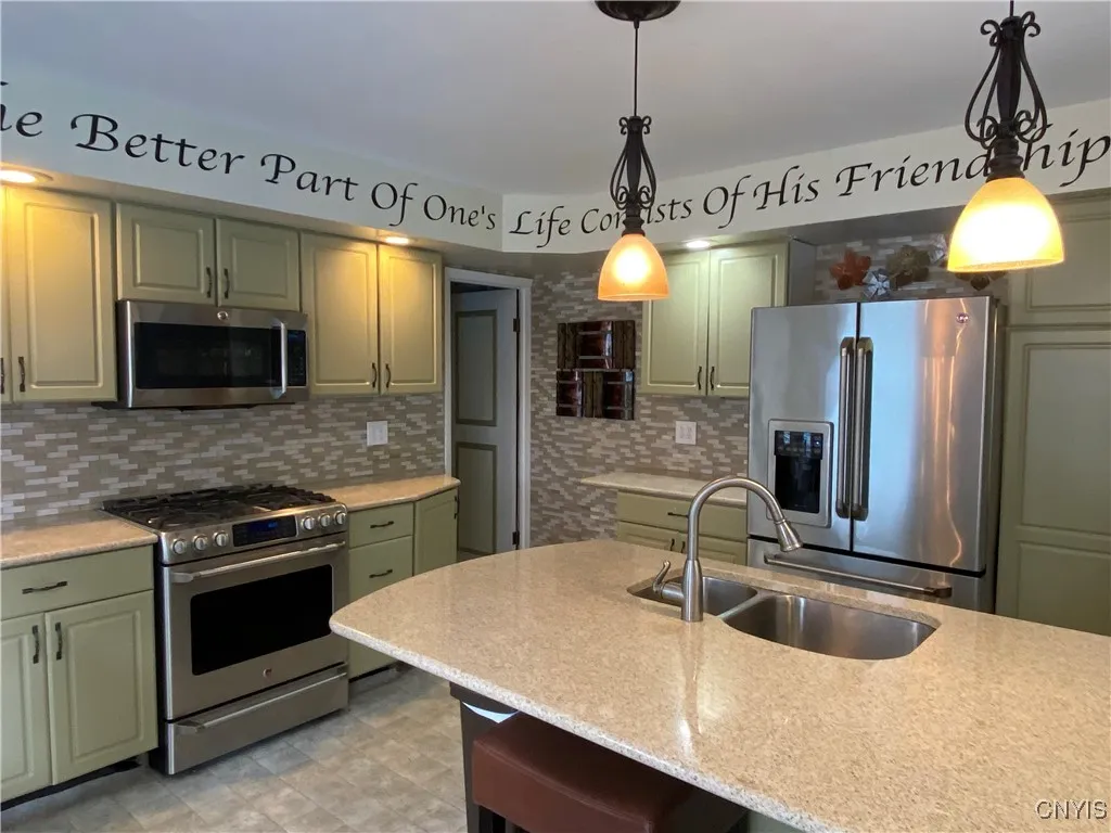 533 Mundy Street, Watertown-city, New York 13601, Watertown City, New York 13601, 9 Bedrooms Bedrooms, ,3 BathroomsBathrooms,Residential,For Sale,533 Mundy Street, Watertown-city, New York 13601,0,S1607803