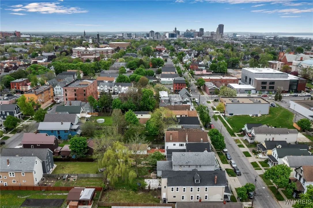 317 Plymouth Avenue, Buffalo, New York 14213, Buffalo, New York 14213, 7 Bedrooms Bedrooms, ,2 BathroomsBathrooms,Residential,Closed,317 Plymouth Avenue, Buffalo, New York 14213,0,B1606897