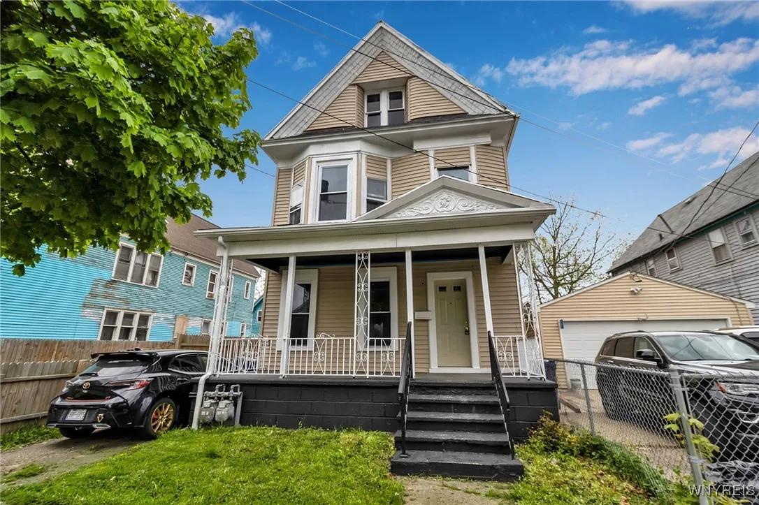 317 Plymouth Avenue, Buffalo, New York 14213, Buffalo, New York 14213, 7 Bedrooms Bedrooms, ,2 BathroomsBathrooms,Residential,Closed,317 Plymouth Avenue, Buffalo, New York 14213,0,B1606897