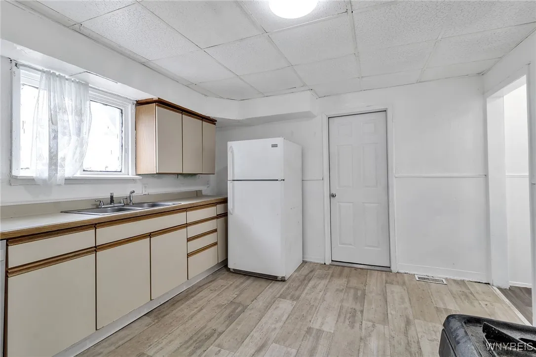 317 Plymouth Avenue, Buffalo, New York 14213, Buffalo, New York 14213, 7 Bedrooms Bedrooms, ,2 BathroomsBathrooms,Residential,Closed,317 Plymouth Avenue, Buffalo, New York 14213,0,B1606897