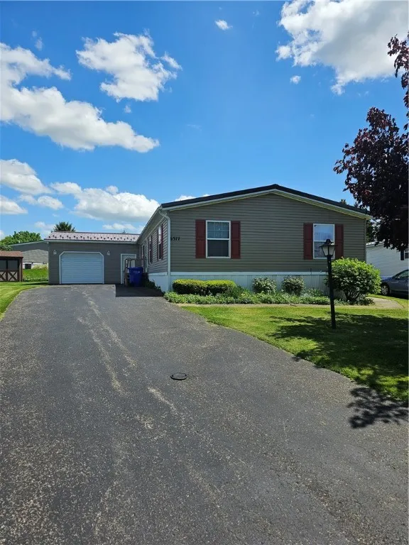 6371 Kims Drive 349, Victor, New York 14564, Victor, New York 14564, 3 Bedrooms Bedrooms, 8 Rooms Rooms,2 BathroomsBathrooms,Residential,For Sale,6371 Kims Drive 349, Victor, New York 14564,0,R1607126