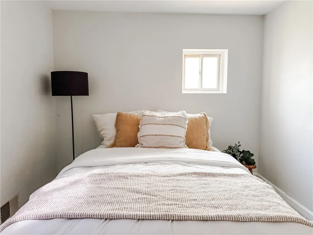 3 Edyth Street, Pittsford, New York 14445, Pittsford, New York 14445, 4 Bedrooms Bedrooms, 7 Rooms Rooms,2 BathroomsBathrooms,Residential,Closed,3 Edyth Street, Pittsford, New York 14445,0,R1607687