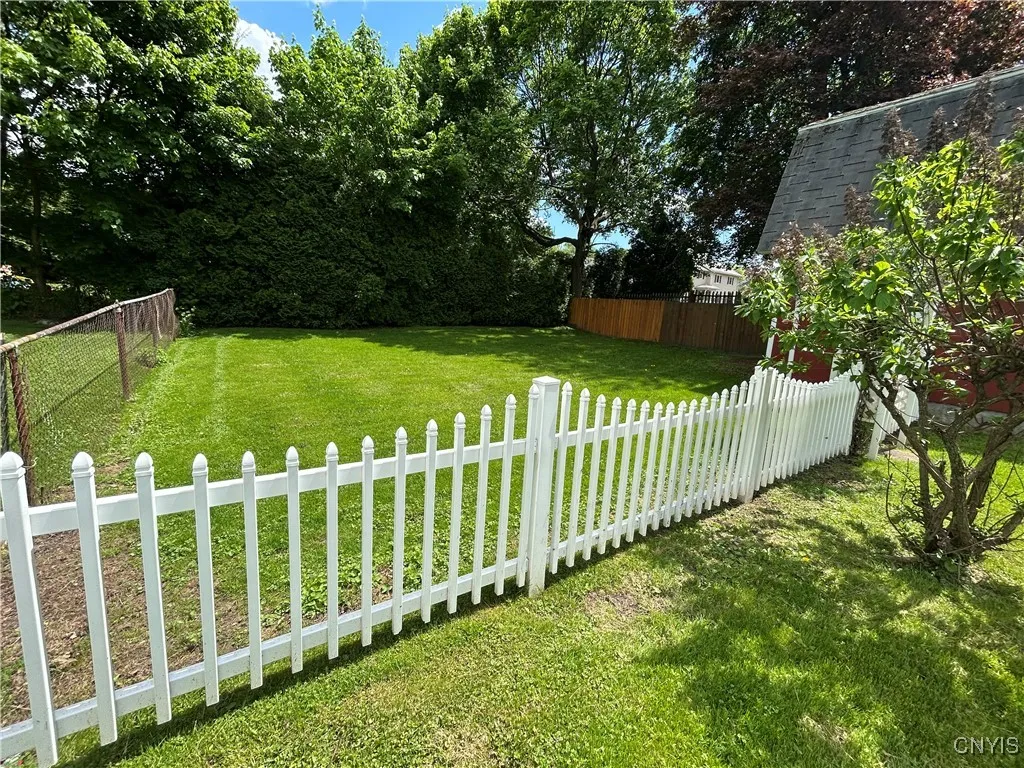 112 North Fulton Street, Auburn, New York 13021, Auburn, New York 13021, 3 Bedrooms Bedrooms, 9 Rooms Rooms,1 BathroomBathrooms,Residential,Closed,112 North Fulton Street, Auburn, New York 13021,S1607749