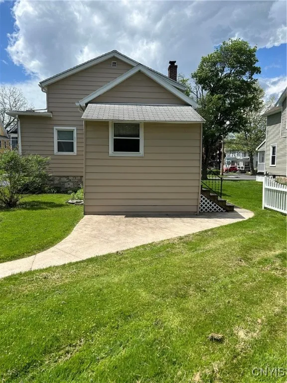 112 North Fulton Street, Auburn, New York 13021, Auburn, New York 13021, 3 Bedrooms Bedrooms, 9 Rooms Rooms,1 BathroomBathrooms,Residential,Closed,112 North Fulton Street, Auburn, New York 13021,S1607749