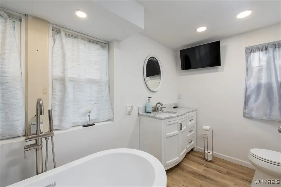 beautiful first floor full bath