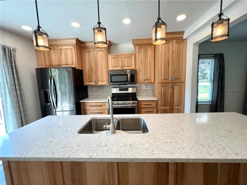 808 Center Street, Horseheads, New York 14845, Horseheads, New York 14845, 3 Bedrooms Bedrooms, 10 Rooms Rooms,3 BathroomsBathrooms,Residential,Closed,808 Center Street, Horseheads, New York 14845,0,R1607871