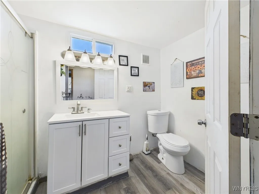 1847 Tuscarora Road, Niagara, New York 14304, Niagara, New York 14304, 5 Bedrooms Bedrooms, 10 Rooms Rooms,2 BathroomsBathrooms,Residential,Closed,1847 Tuscarora Road, Niagara, New York 14304,0,B1607651 1847 Tuscarora Road, Niagara, New York 14304, Niagara, New York 14304, 5 Bedrooms Bedrooms, 10 Rooms Rooms,2 BathroomsBathrooms,Residential,Closed,1847 Tuscarora Road, Niagara, New York 14304,0,B1607651