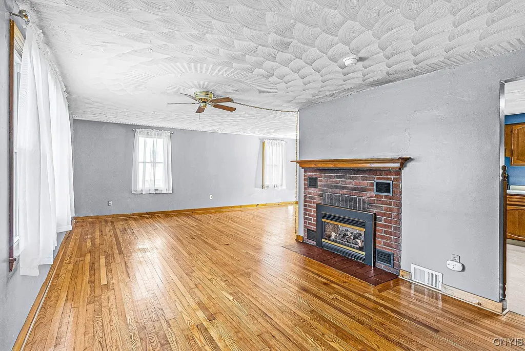 14 Gridley Place, Paris, New York 13456, Paris, New York 13456, 3 Bedrooms Bedrooms, 8 Rooms Rooms,1 BathroomBathrooms,Residential,Closed,14 Gridley Place, Paris, New York 13456,0,S1607002