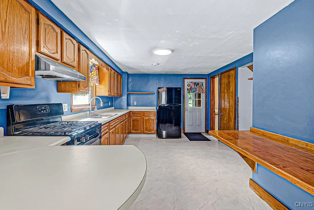 14 Gridley Place, Paris, New York 13456, Paris, New York 13456, 3 Bedrooms Bedrooms, 8 Rooms Rooms,1 BathroomBathrooms,Residential,Closed,14 Gridley Place, Paris, New York 13456,0,S1607002