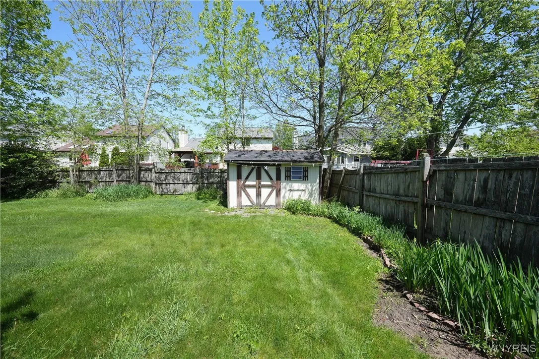 261 Rambling Road, Amherst, New York 14051, Amherst, New York 14051, 3 Bedrooms Bedrooms, 7 Rooms Rooms,2 BathroomsBathrooms,Residential,Closed,261 Rambling Road, Amherst, New York 14051,0,B1606312