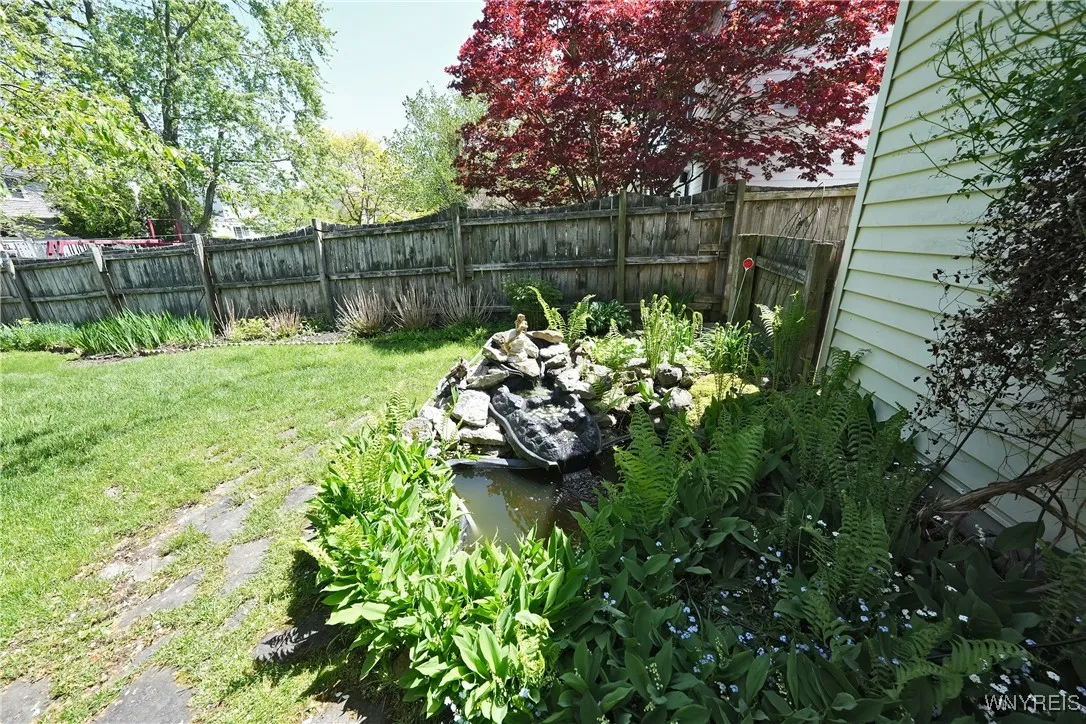 261 Rambling Road, Amherst, New York 14051, Amherst, New York 14051, 3 Bedrooms Bedrooms, 7 Rooms Rooms,2 BathroomsBathrooms,Residential,Closed,261 Rambling Road, Amherst, New York 14051,0,B1606312