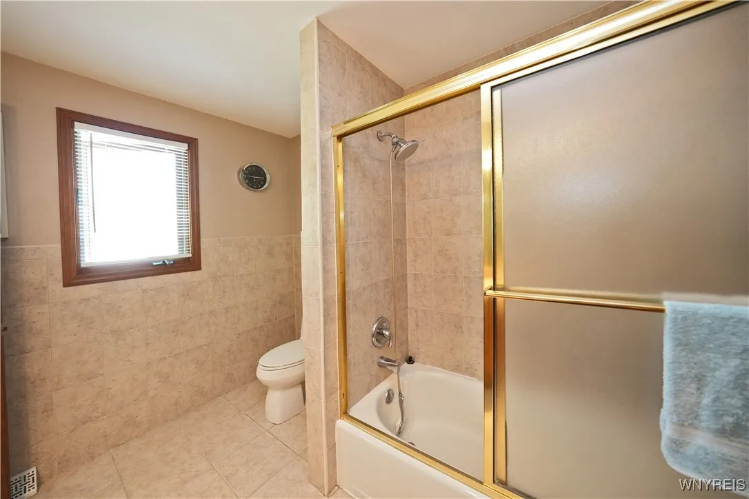 261 Rambling Road, Amherst, New York 14051, Amherst, New York 14051, 3 Bedrooms Bedrooms, 7 Rooms Rooms,2 BathroomsBathrooms,Residential,Closed,261 Rambling Road, Amherst, New York 14051,0,B1606312