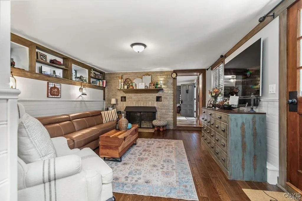 3721 Cold Springs Road, Lysander, New York 13027, Lysander, New York 13027, 4 Bedrooms Bedrooms, 9 Rooms Rooms,3 BathroomsBathrooms,Residential,For Sale,3721 Cold Springs Road, Lysander, New York 13027,S1606081