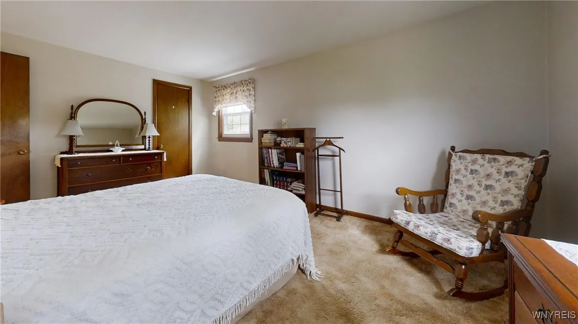 95 Foxpoint West, Amherst, New York 14221, Amherst, New York 14221, 4 Bedrooms Bedrooms, 8 Rooms Rooms,2 BathroomsBathrooms,Residential,Closed,95 Foxpoint West, Amherst, New York 14221,0,B1607768