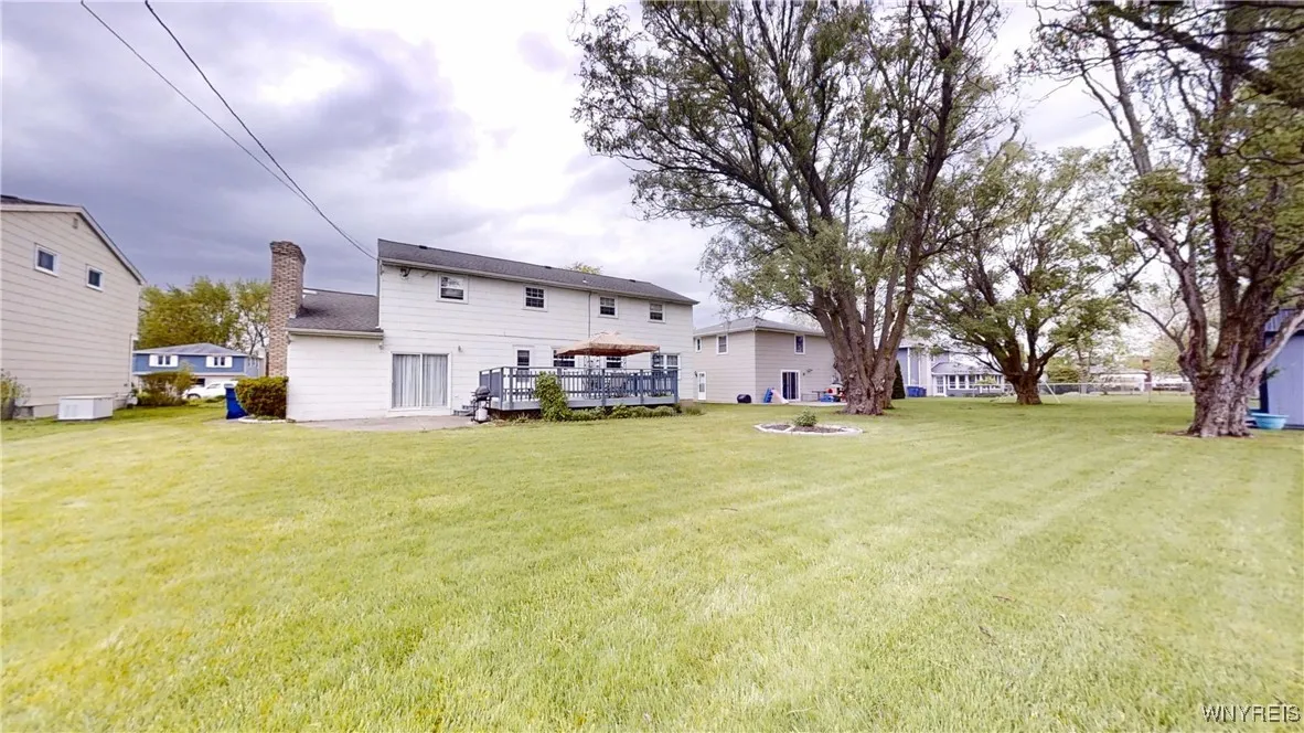 95 Foxpoint West, Amherst, New York 14221, Amherst, New York 14221, 4 Bedrooms Bedrooms, 8 Rooms Rooms,2 BathroomsBathrooms,Residential,Closed,95 Foxpoint West, Amherst, New York 14221,0,B1607768