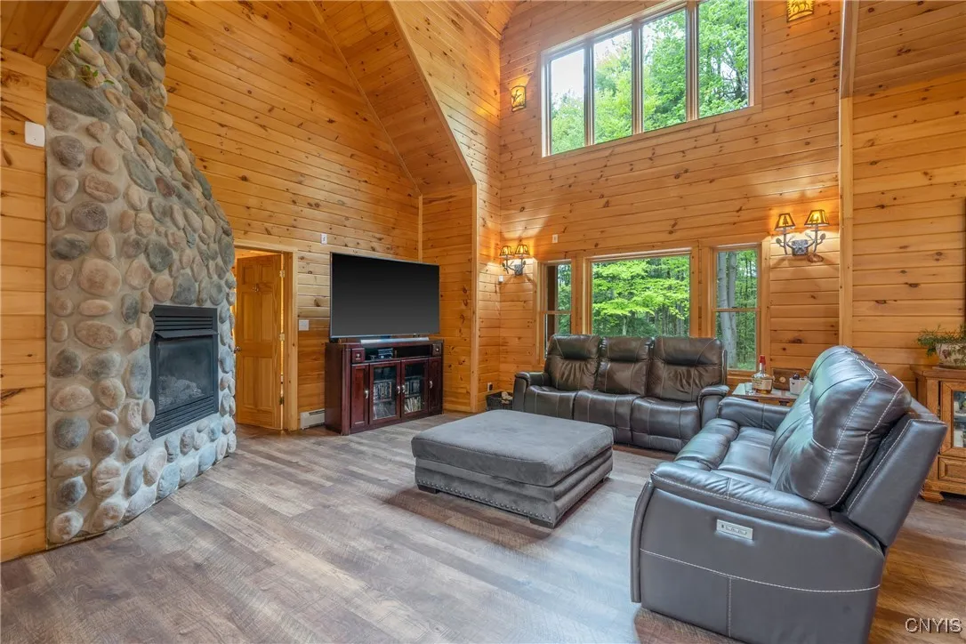 330 Roosevelt Road, Constantia, New York 13042, Constantia, New York 13042, 4 Bedrooms Bedrooms, 8 Rooms Rooms,3 BathroomsBathrooms,Residential,For Sale,330 Roosevelt Road, Constantia, New York 13042,0,S1607960