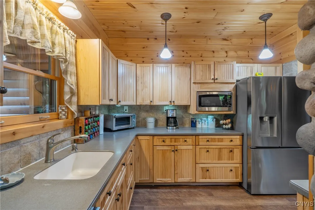 330 Roosevelt Road, Constantia, New York 13042, Constantia, New York 13042, 4 Bedrooms Bedrooms, 8 Rooms Rooms,3 BathroomsBathrooms,Residential,For Sale,330 Roosevelt Road, Constantia, New York 13042,0,S1607960