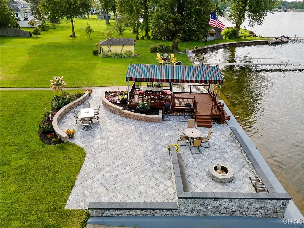 7179 Lakeshore Road, Cicero, New York 13039, Cicero, New York 13039, 4 Bedrooms Bedrooms, 10 Rooms Rooms,4 BathroomsBathrooms,Residential,For Sale,7179 Lakeshore Road, Cicero, New York 13039,S1607807