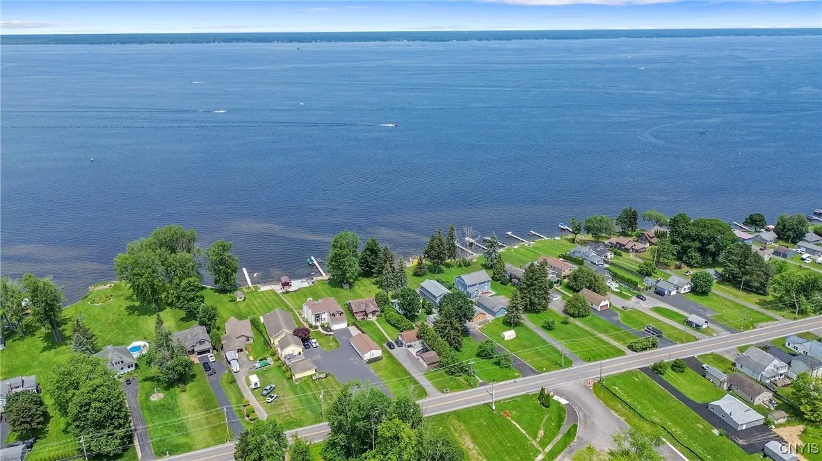 7179 Lakeshore Road, Cicero, New York 13039, Cicero, New York 13039, 4 Bedrooms Bedrooms, 10 Rooms Rooms,4 BathroomsBathrooms,Residential,For Sale,7179 Lakeshore Road, Cicero, New York 13039,S1607807