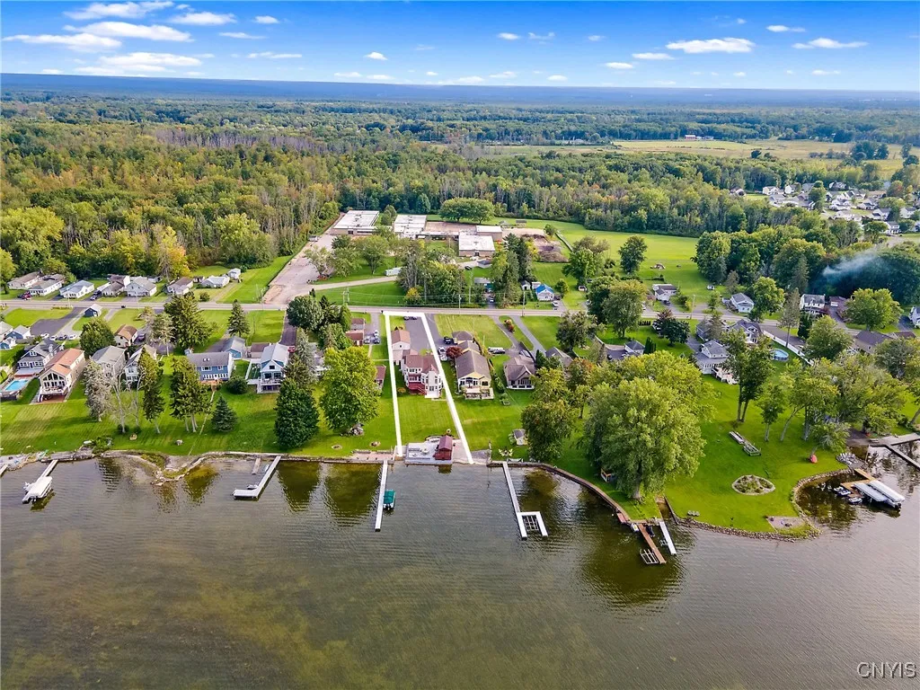 7179 Lakeshore Road, Cicero, New York 13039, Cicero, New York 13039, 4 Bedrooms Bedrooms, 10 Rooms Rooms,4 BathroomsBathrooms,Residential,For Sale,7179 Lakeshore Road, Cicero, New York 13039,S1607807
